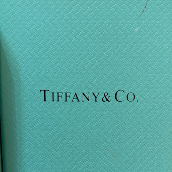 Tiffany & Co. Gold Beaded Bracelet with Heart Charm - Picture 3 of 5